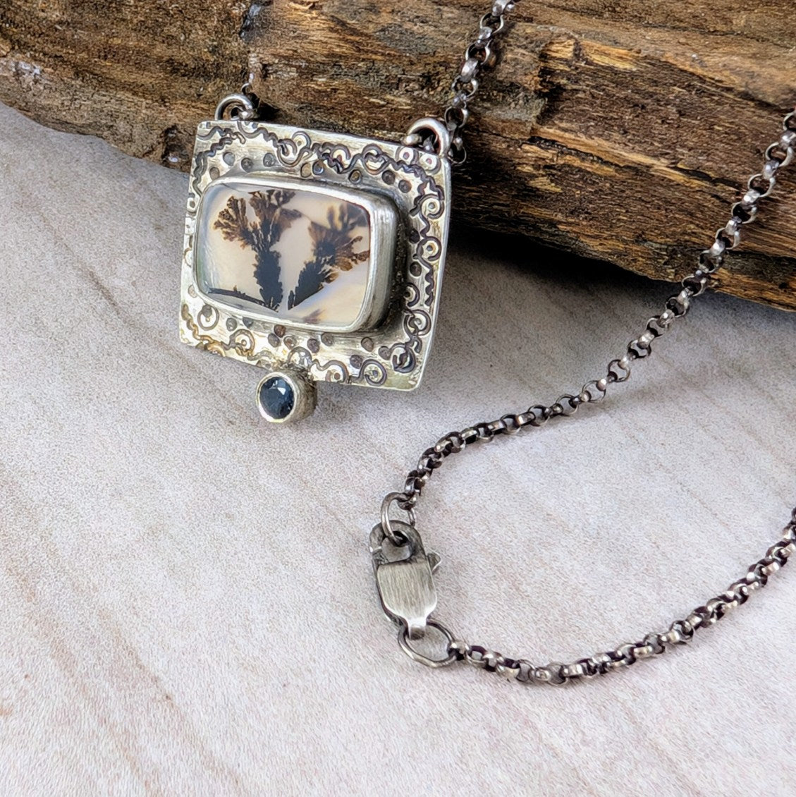 Dendritic Agate and Sapphire Necklace
